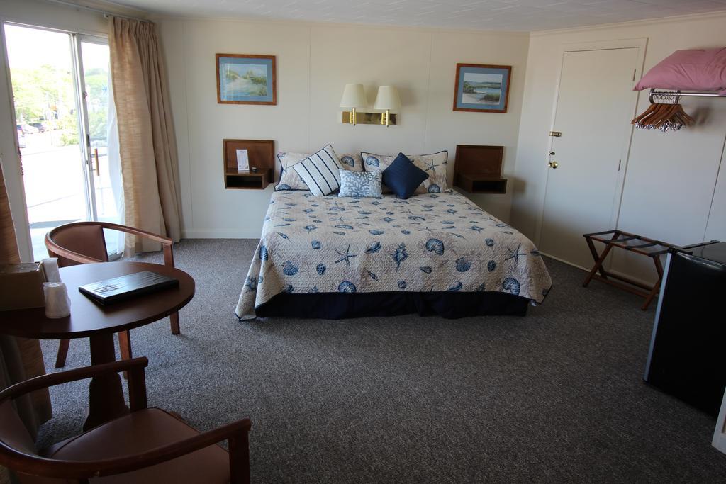 Hyannis Holiday Motel Eksteriør bilde