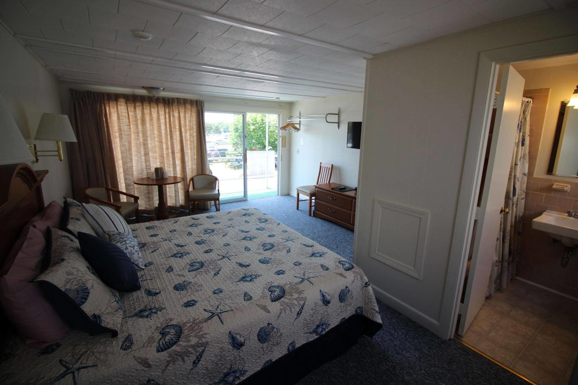 Hyannis Holiday Motel Eksteriør bilde