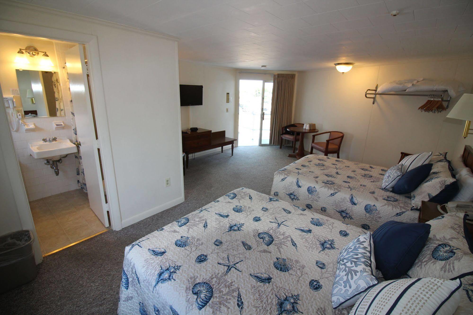 Hyannis Holiday Motel Eksteriør bilde