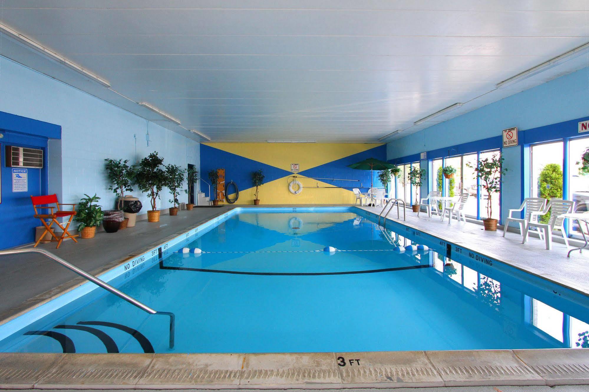 Hyannis Holiday Motel Eksteriør bilde
